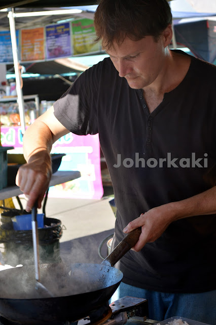 Rapid-Creek-Sunday-Market-Darwin-Australia