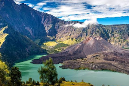 5 Gunung dengan pemandangan terindah di Indonesia