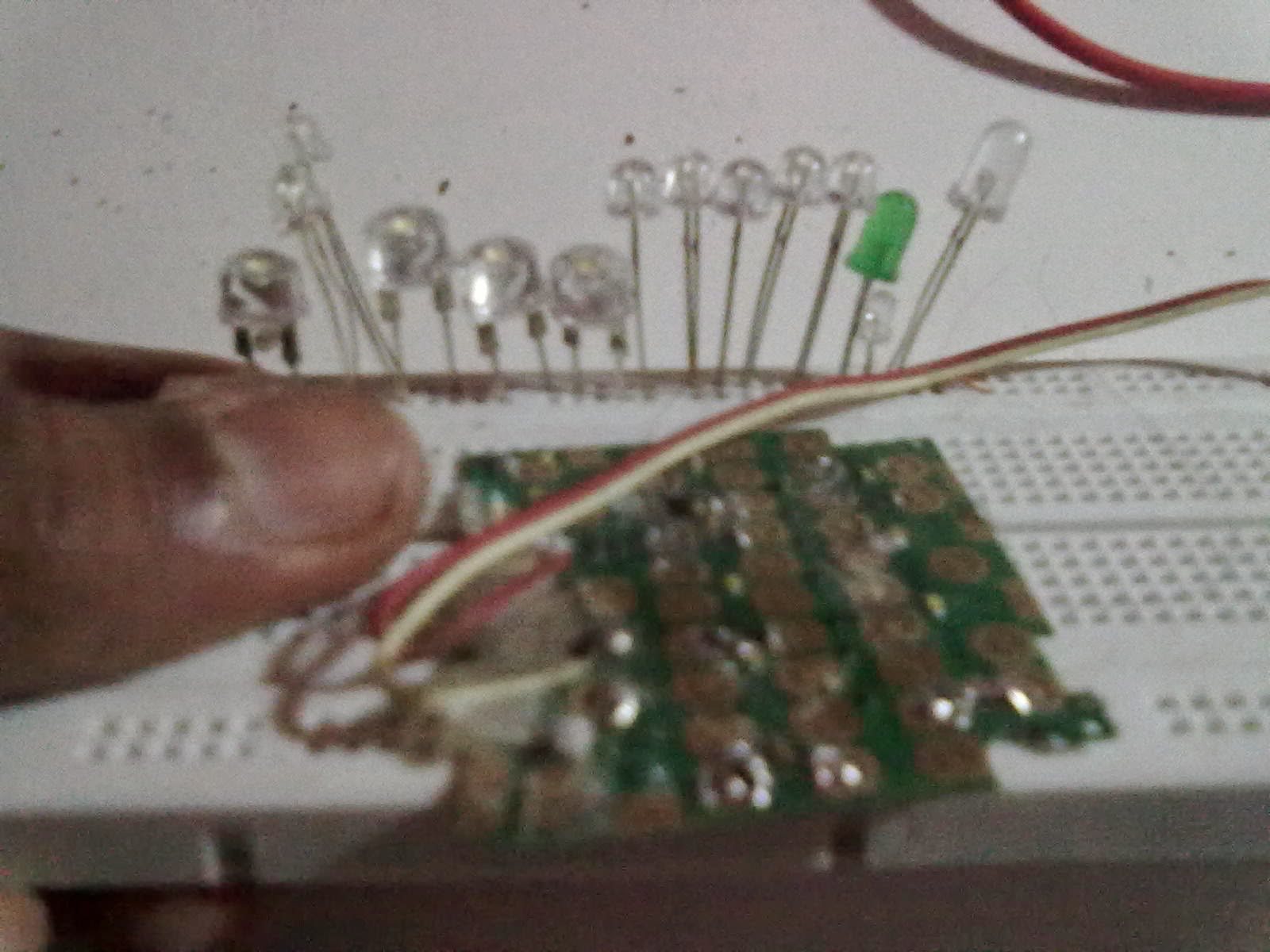 Membuat Rangkaian Joule Thief Dari Lampu Bekas Dengan Baterai