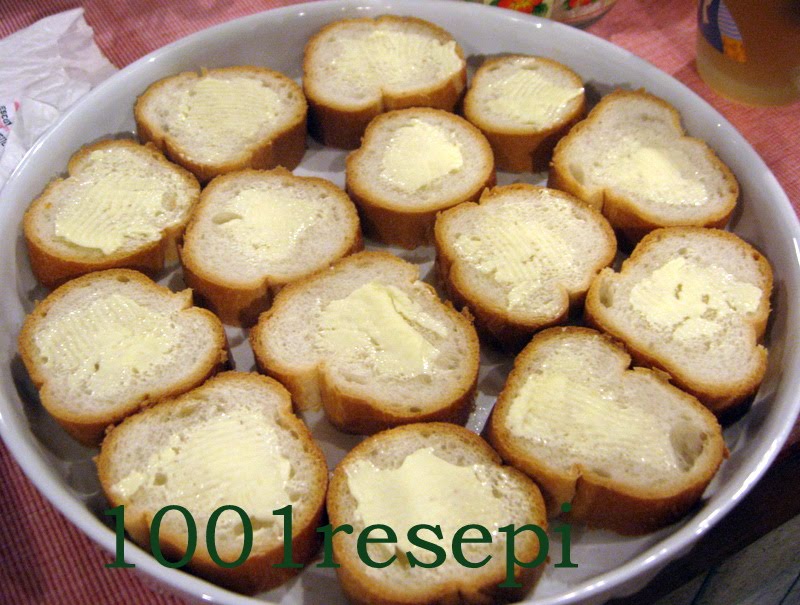 Koleksi 1001 Resepi: eggs and bread pie