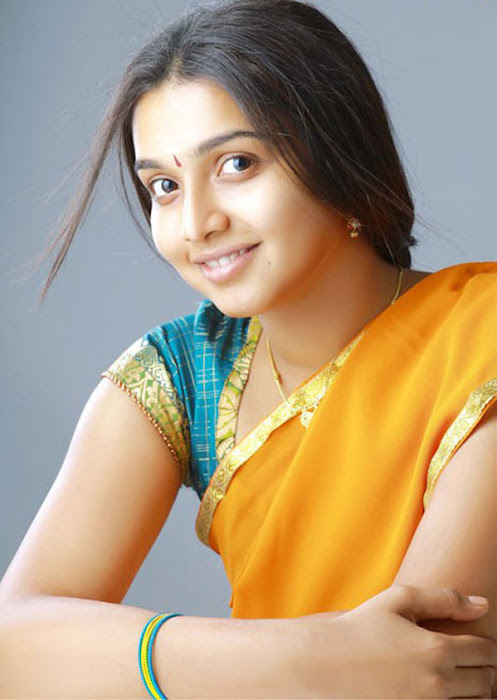 deepthi nambiyar unseen spicy latest photos