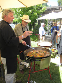 Gerard Nebesky teaching how to make paella