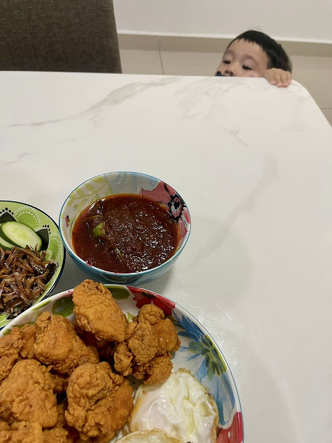 Menu Berbuka Puasa 11  Ramadan Makan Pulut Kuning Rendang Ayam