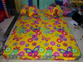 sofa bed inoac motif yellow butterfly kupu-kupu kuning