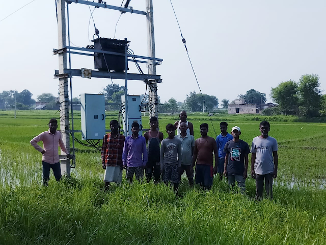 विद्युत ट्रांसफार्मर की मांग को लेकर अधौरा हरिजन टोला के सैकड़ों ग्रामीणों ने वार्ड पार्षद का किया घेराव - Report-Brajesh Pandey-