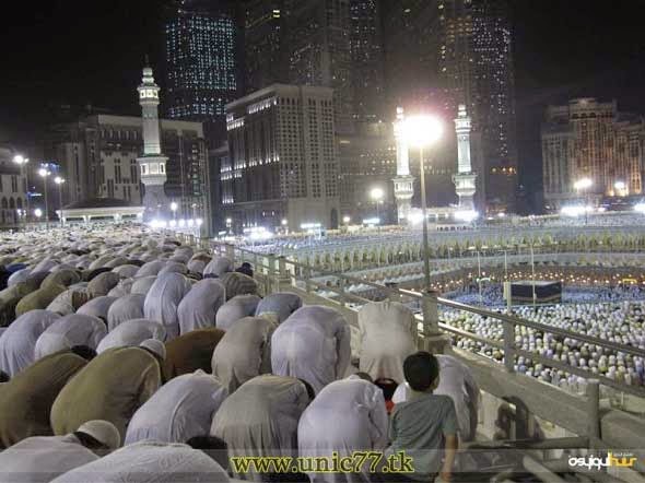 Shalat tarawih di Masjidil Haram