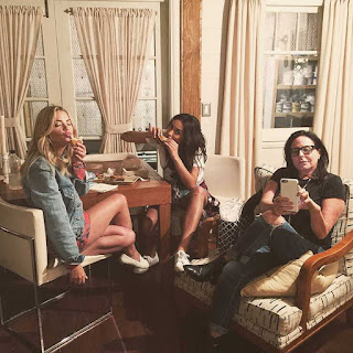  Ashley Benson, Shay Mitchell and Marlene King PLL BTS 6x19 sandwiches