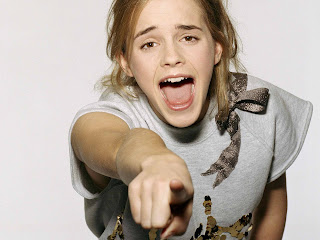 Free non-watermarked wallpapers of Emma Watson at Fullwalls.blogspot.com