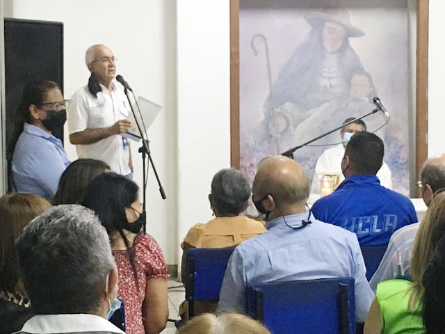 EGRESADOS DCEEUCLA ENTREGA ESPACIOS Y AULA APADRINADA  “GUDELIO DELGADO”