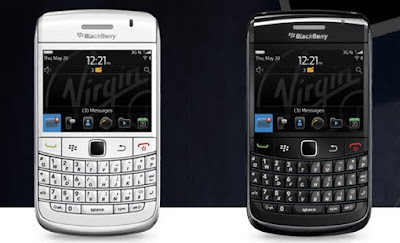BlackBerry Bold 9780 Black and White