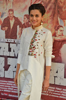 Taapsee Pannu Looks Super Cute in White Kurti and Trouser 10.JPG