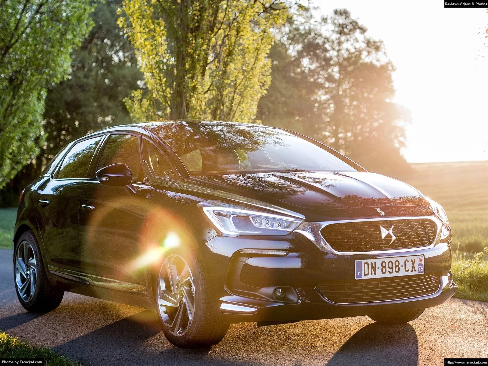 Hình ảnh xe ô tô Citroen DS5 2016 & nội ngoại thất