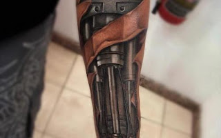 Keren, Tatto Tangan Terminator Karya Yomico Moreno [ www.BlogApaAja.com ]