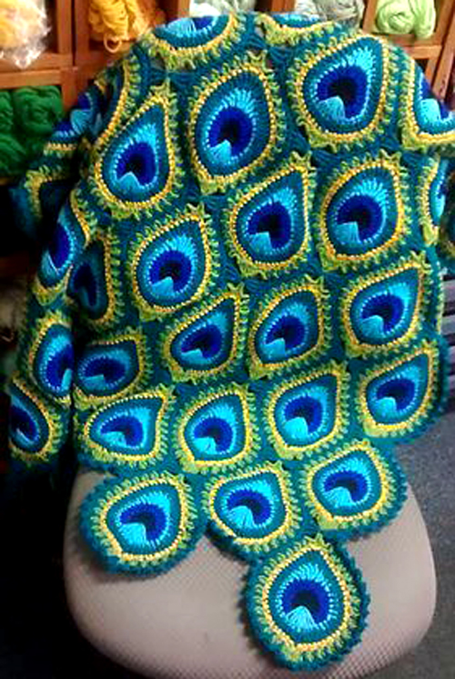 Easy Peacock Motif - Tutorial