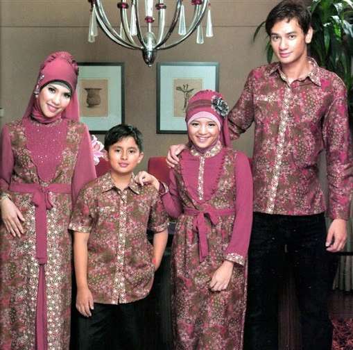  Baju Batik Lebaran Untuk Keluarga Gambar Islami