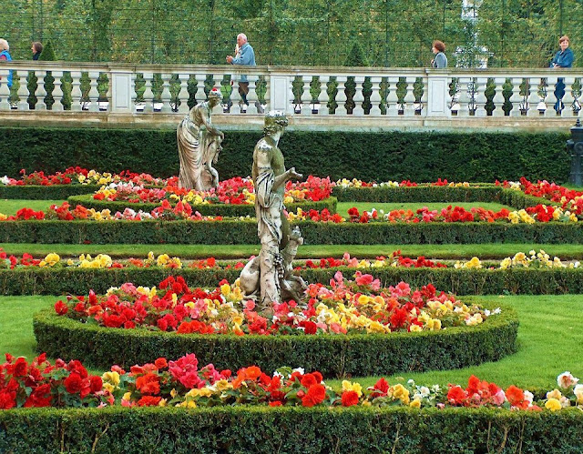 The most beautiful arftificial flowers garden