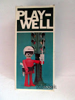 play well 2004
