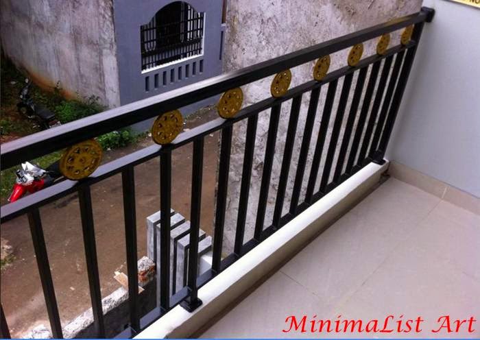 Balkon Besi Minimalis