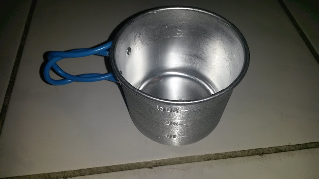 Tasse en aluminium