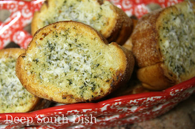 A garlic bread butter blend with Parmesan cheese.