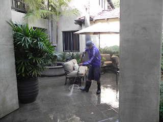 orange county pressure washing services by a 5 star review company! Stanley Window Care has more than 15 years experience in pressure washing for commercial and residential.