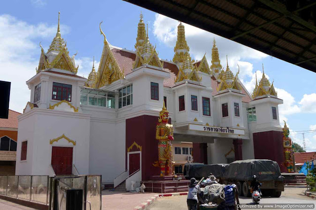 Thailand-Cambodia border crossing