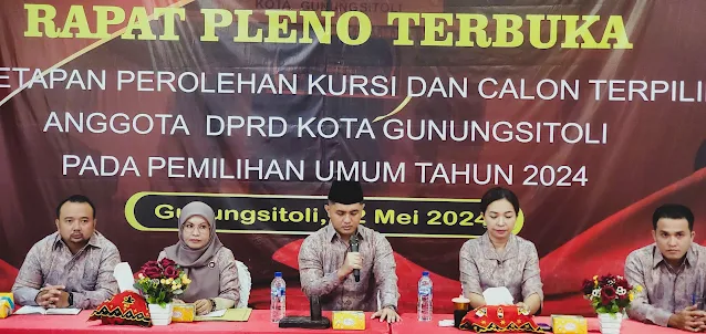 Komisi Pemilihan Umum (KPU) Kota Gunungsitoli menggelar Rapat Pleno Terbuka untuk Menetapkan Perolehan Kursi dan Calon Terpilih Anggota DPRD Kota Gunungsitoli Pada Pemilihan Umum 2024