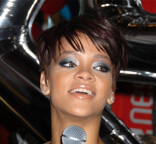 rihanna katy perry wedding. Ramp;B singer Rihanna reportedly