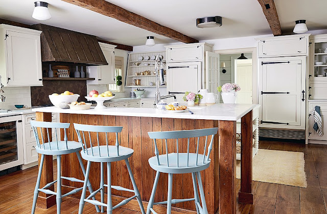 Gorgeous farmhouse style kitchen in Connecticut of Debbie Propst of One King's Lane - found on Hello Lovely Studio