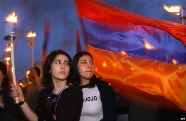 Οι Αρμένιοι προβάλλουν ιστορία, η Ελλάδα Τρόικα