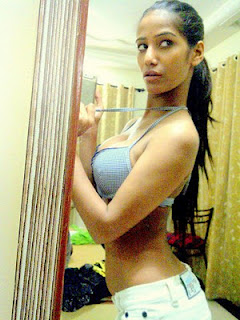 poonam pandey 2012 actress pics