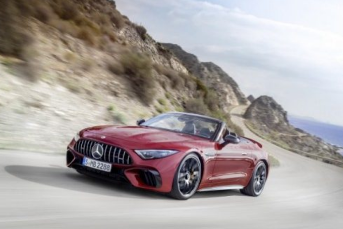 La nuova Mercedes-AMG SL protagonista al Milano Monza Motor Show 2022