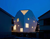 Tokyo Unusual House Design Plan Takes Modern Minimalist to The Next Level With a Clean White Palette and a Unique Shape