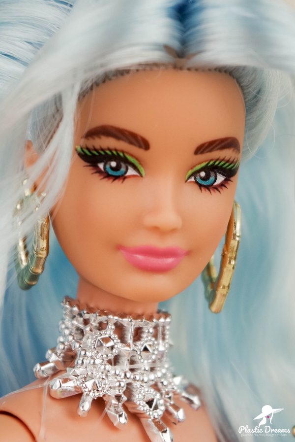 extra barbie doll