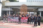 AOB Unjuk Rasa Desak Kemendagri Tidak Perpanjang Jabatan Pj Bupati Bekasi Dani Ramdan.