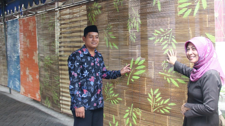 Ngrenak Godean  Dikukuhkan Jadi Sentra Industri Kerai Bambu  