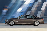 BMW 750Li (2013) Side