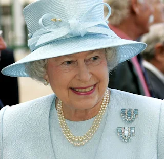 Aquamarine Clip brooches of Queen Elizabeth II