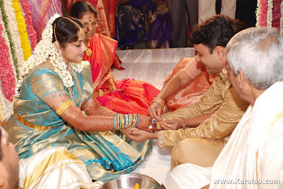 South Indian Famous Actress Meena Marriage Photos Gallery 
