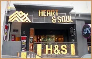 Gambar hadapan kafe Heart & Soul Cafe di Bangi Sentral, bersebelahan Zawara Coffee