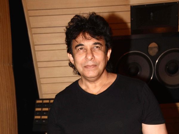 Deepak Tijori Wiki, Biography, Dob, Age, Height, Weight, Affairs and More