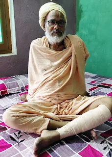 स्वामी ओंकाराचार्य जी महराज सड़क दुर्घटना में घायल