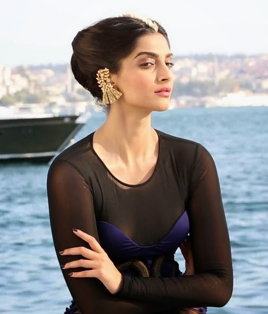 hot photo,Sonam Kapoor,hd photo,indian,bollywood,wallpaper