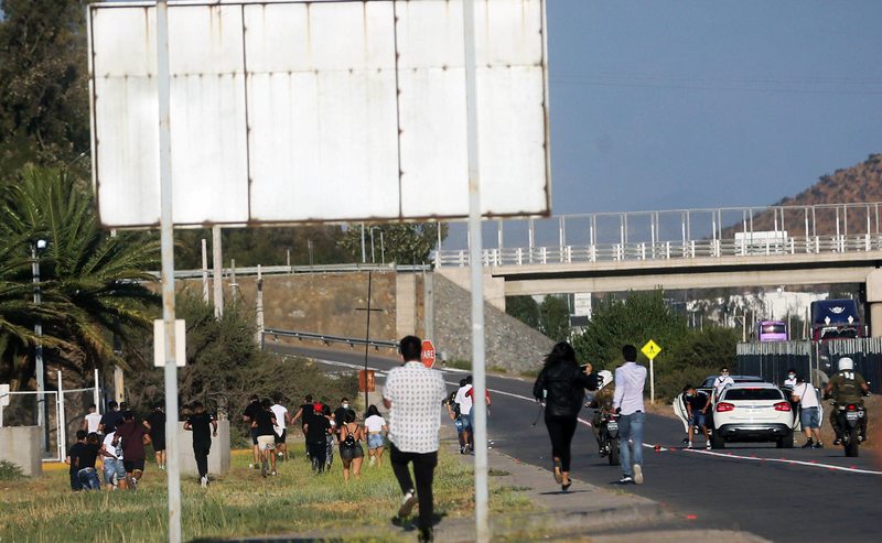 Más de 200 detenidos en fiesta ilegal en Espacio Broadway