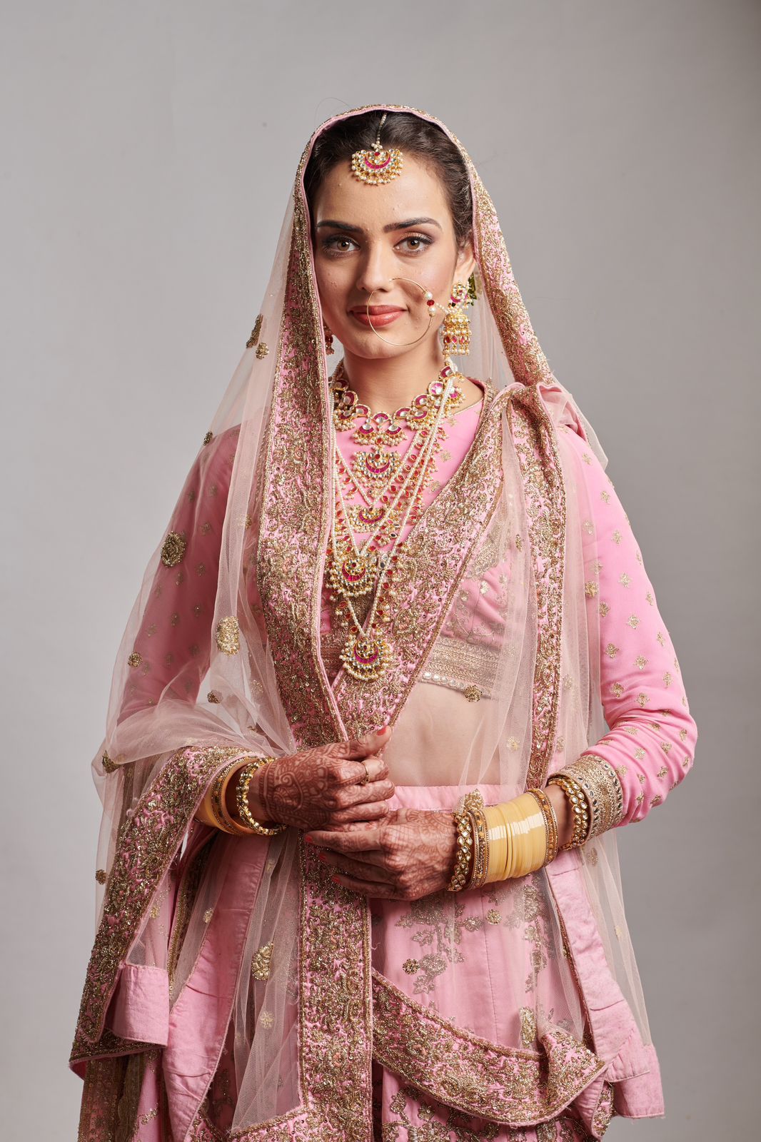 Himanshi Parashar bridal look indian tv actress