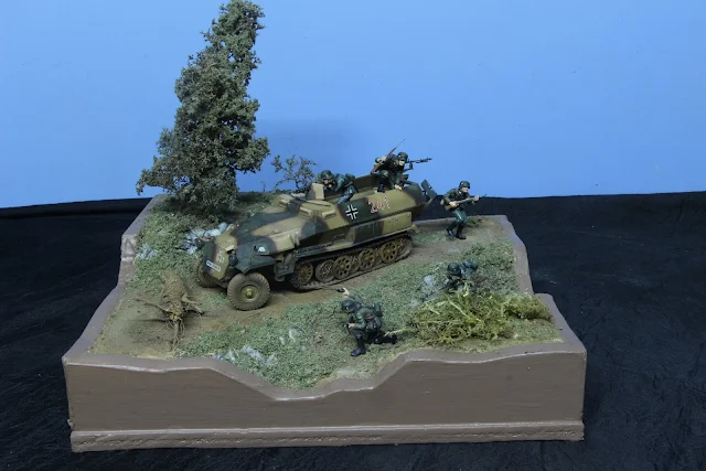 Diorama avec le Sdkfz 251/1 de Tamiya au 1/35.