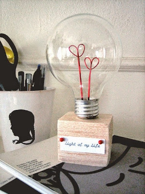 light bulb Valentine's day craft ideas