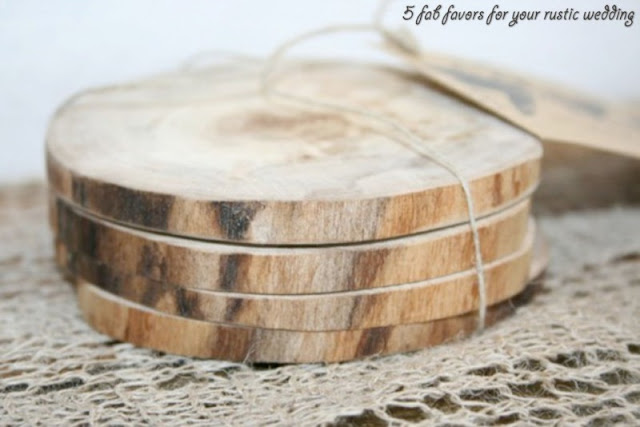 stunning-unusual-wedding-favor-wooden-cutting-board