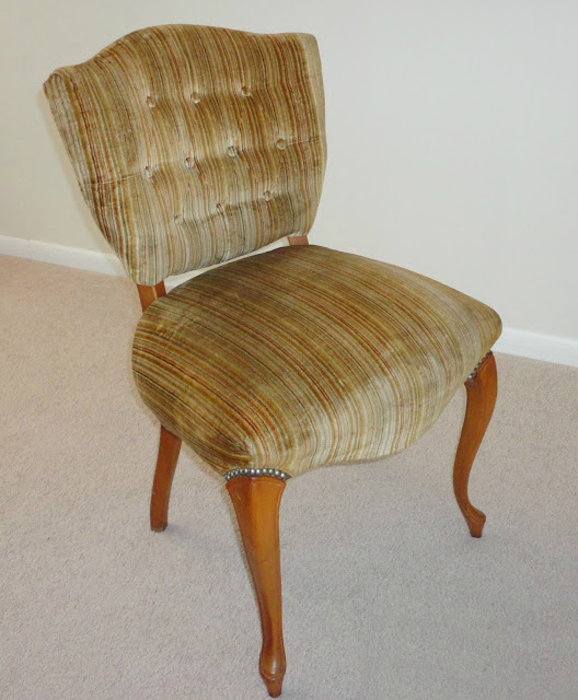 ve done several upholstery tutorials on the weblog Upholstery Tips as well as Tricks