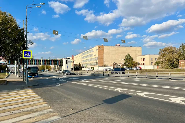 Рябиновая улица, компания «Моссахар» – бывший сахарорафинадный завод